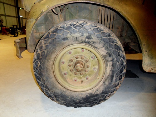 Click image for larger version

Name:	GOODYEAR R3 10.50-16.jpg
Views:	3
Size:	517.0 KB
ID:	113528