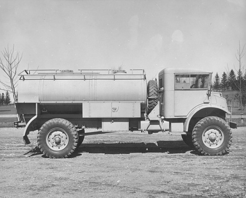 Click image for larger version

Name:	8443 Petrol tank cab 13 953-8443.jpg
Views:	5
Size:	145.8 KB
ID:	126039