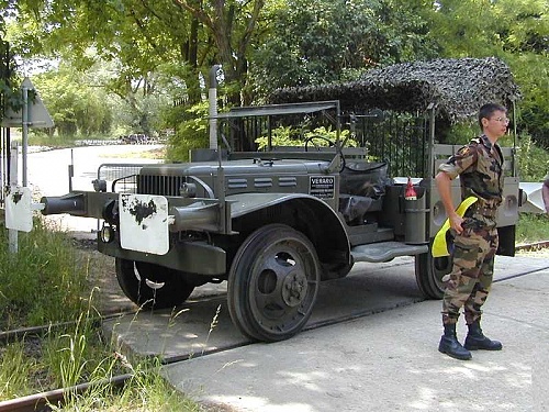 Click image for larger version

Name:	Dodge VERARO in Versailles barracks (1).jpg
Views:	0
Size:	191.3 KB
ID:	141415