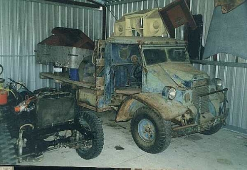 murray connell\'s cab 12 c8 western aust. under restoration.jpg
