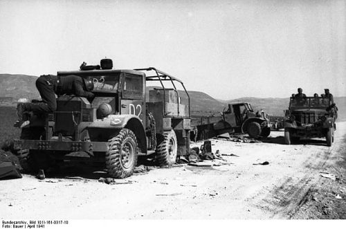 Bundesarchiv_Bild_101I-161-0317-10%2C_Griechenland%2C_britischer_LKW.jpg