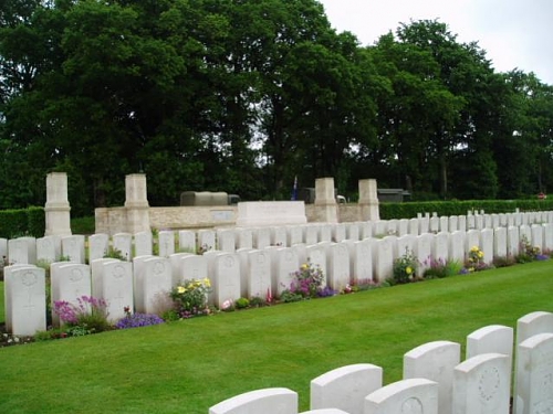 010 France - Canadian Cemetery Dieppe.jpg