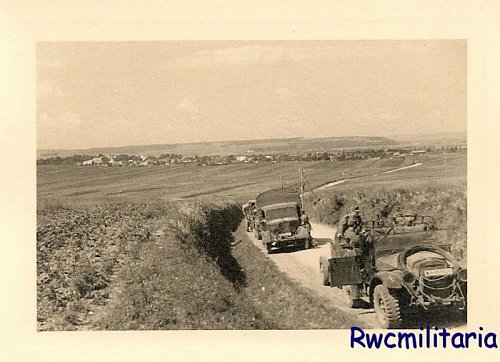 Click image for larger version

Name:	rwcmilitaria 197_006.jpg
Views:	38
Size:	53.3 KB
ID:	39465