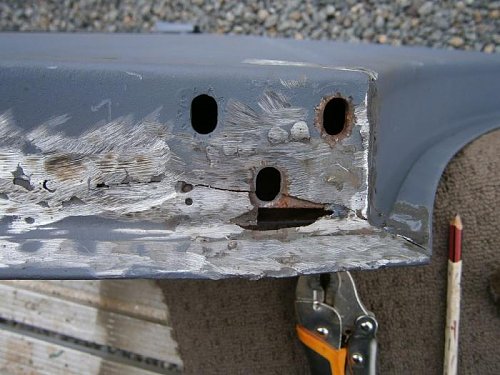 Click image for larger version

Name:	driver door damage 1.jpg
Views:	21
Size:	56.3 KB
ID:	48057
