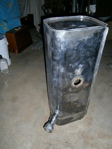 Click image for larger version

Name:	Driver side tank 1.jpg
Views:	22
Size:	69.6 KB
ID:	51423