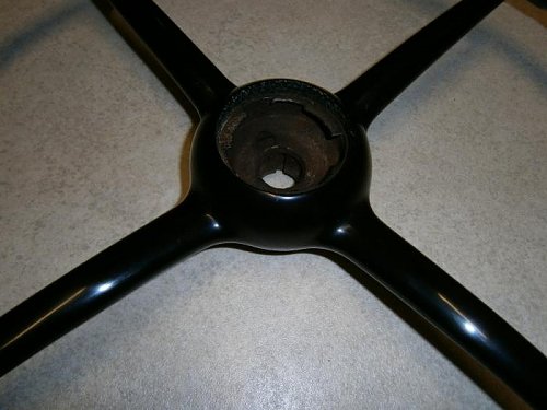 Click image for larger version

Name:	Steering wheel first polish 2.jpg
Views:	19
Size:	41.6 KB
ID:	52052