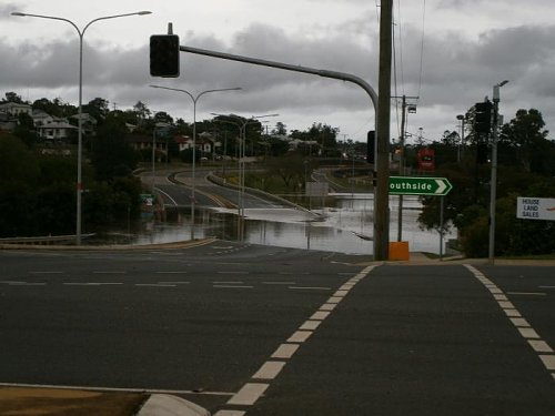 Click image for larger version

Name:	Flood 19.jpg
Views:	28
Size:	38.9 KB
ID:	54454