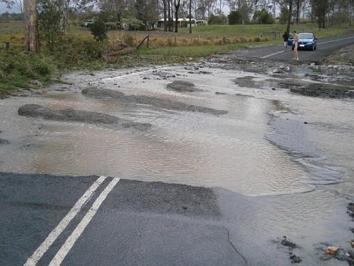 Click image for larger version

Name:	Neerdie Rd eroded.jpg
Views:	28
Size:	62.9 KB
ID:	54456