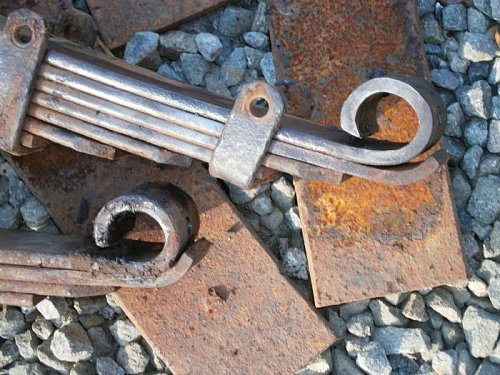 Click image for larger version
Name: Front springs missing bushes.jpg
Views: 21
Size: 76.9 KB
ID: 54806