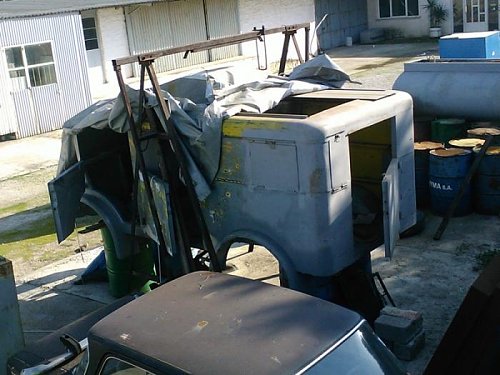 Click image for larger version

Name:	82 cab_rear_at_2014Jan10.jpg
Views:	48
Size:	56.7 KB
ID:	62736