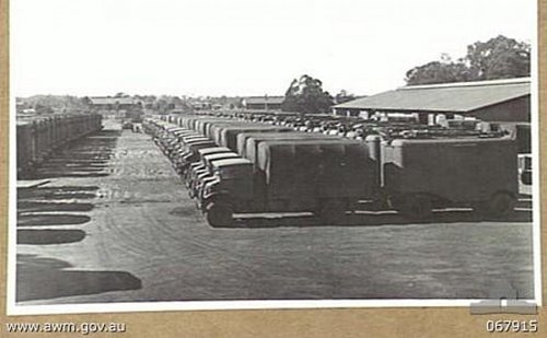 Click image for larger version

Name:	067915 MOOREBANK, NSW 1944-07-31.  GL Mk III RADAR. TRUCK C AND TRAILER B (ZP1), NO.3 SUB DEPOT,.jpg
Views:	13
Size:	50.9 KB
ID:	64606