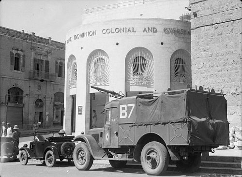 Palestine 1936 Commer Raider.jpg