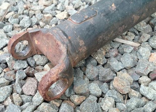 Click image for larger version

Name:	Suspect rear shaft.jpg
Views:	1
Size:	99.9 KB
ID:	65780