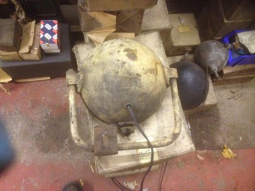 Click image for larger version

Name:	morris headlamp.jpg
Views:	8
Size:	75.6 KB
ID:	69886