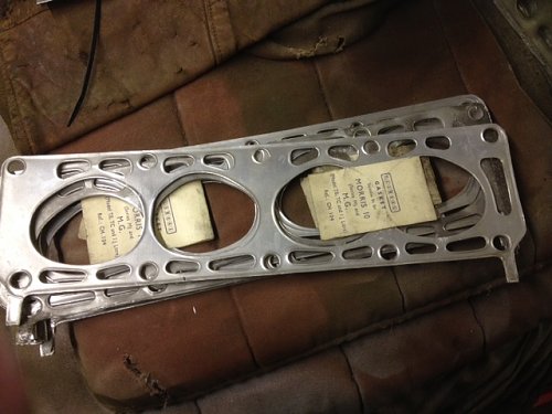 Click image for larger version

Name:	morris gaskets.JPG
Views:	9
Size:	107.1 KB
ID:	70276