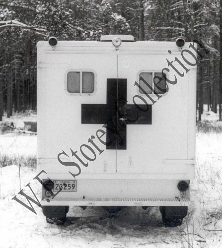Click image for larger version

Name:	21-9 1975 Dodge 1 ton Ambulance 23259 ECC 142119 - rear view, CFB Petawawa 1981 - Copy copy.jpg
Views:	2
Size:	143.0 KB
ID:	85912