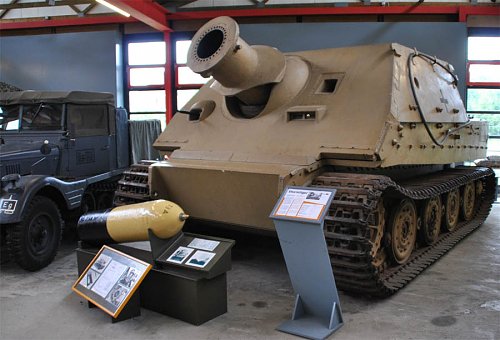 Panzer_Museum_ Munster_2011_24.jpg