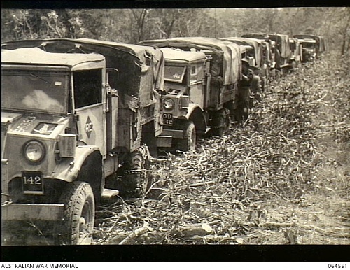 Click image for larger version

Name:	064551 2-7 Fd. Regt. 26-2-44 KAIRI, QLD. (2).JPG
Views:	3
Size:	254.2 KB
ID:	94239