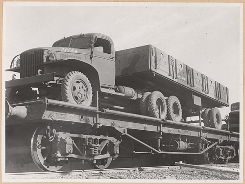 Click image for larger version

Name:	nsw.gov.au 17420_a014_a014001310  Seven ton motor and semi-trailer, Tocumwal, NSW 11-2-44 3-tone.jpg
Views:	6
Size:	114.5 KB
ID:	94254