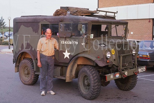 Click image for larger version

Name:	S79-19 John Marchant and  HUW - 9 June 1984 copy.jpg
Views:	16
Size:	125.9 KB
ID:	95971