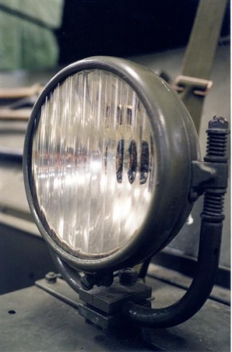 headlight2.jpg