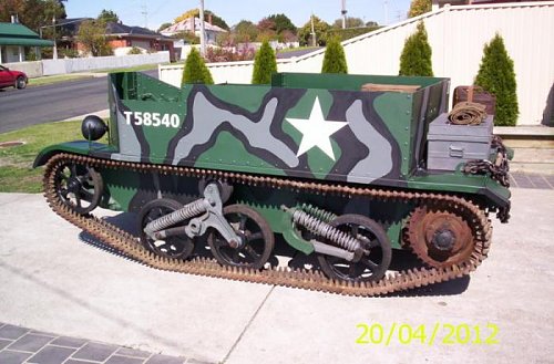 Click image for larger version

Name:	BRITISH BREN CARRIER UNIVERSAL WWII COLLECTABLE VINTAGE ARMY VEHICLE 22Κ Au April2012.jpg
Views:	33
Size:	56.2 KB
ID:	48545