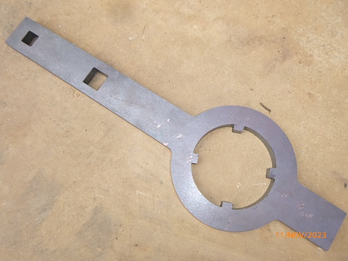 Click image for larger version

Name:	LRT Rear rockers trunion nut spanner  11 2023.JPG
Views:	0
Size:	638.5 KB
ID:	136372