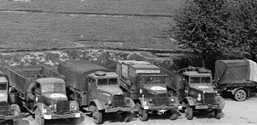 Closed cab MACK NR Groningen.jpg