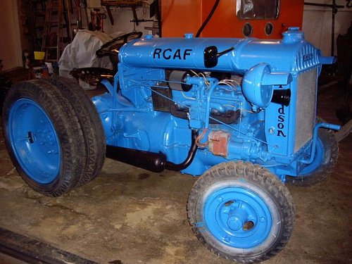 Click image for larger version

Name:	1942 RCAF Fordson Tractor 001.jpg
Views:	60
Size:	61.2 KB
ID:	39357