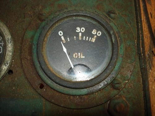 Dash Panel oil pressure gauge Can..jpg