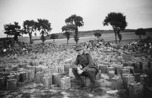 shell petrol cans.jpg