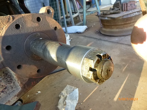 Click image for larger version

Name:	LRT Adaptor collar fitted to the axle. 10 2023.JPG
Views:	0
Size:	634.0 KB
ID:	136123