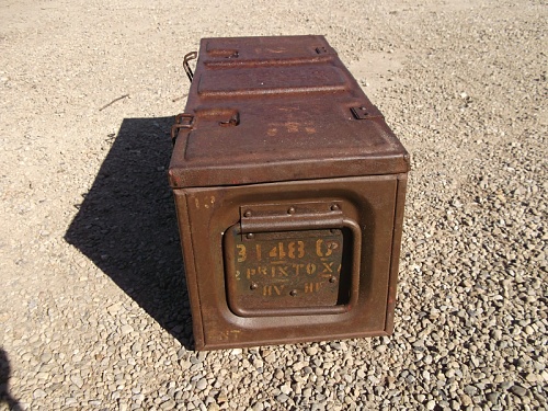 2 pdr ammo box.jpg