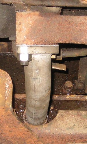 Kevs downpipe in T.RUSTY.jpg