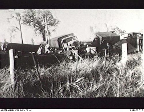 Train derailment murgon 02.jpg