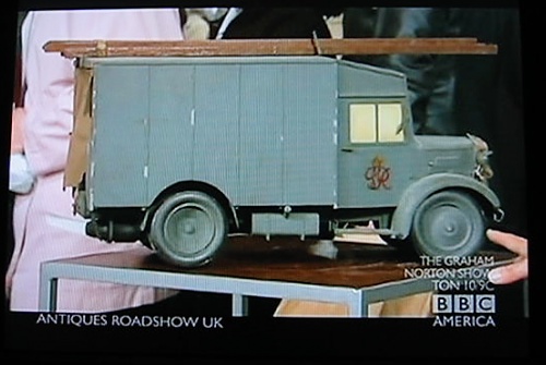 Antiques Roadshow UK 1.jpg