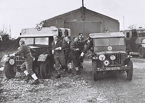 morris c4 at llandwrog.jpg