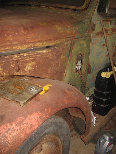 1940 Chevrolet side vent 008.jpg