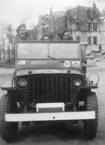 RAF Jeep 1946 Germany.jpg