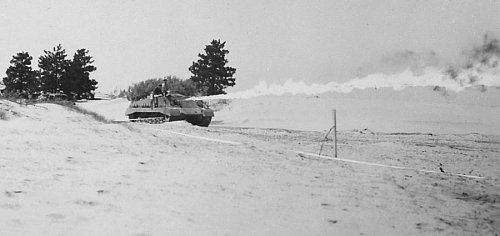 Sherman Badger firing1.jpg