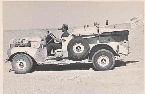 Click image for larger version

Name:	Ford-15cwt-LRDG-Te-Rangi-p1.jpg
Views:	11
Size:	175.0 KB
ID:	119045