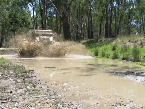 Playing in the mud Corowa 2010.jpg