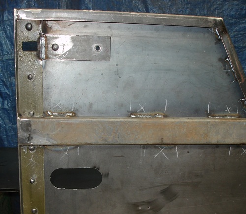 Tailgate inner - reinforced and light hole.jpg