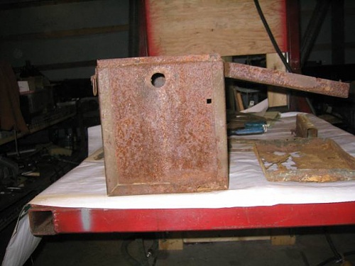 Battery Box 009.jpg