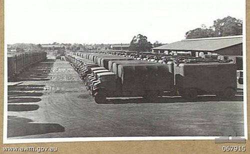 Click image for larger version

Name:	067915 MOOREBANK, NSW 1944-07-31.  GL Mk III RADAR. TRUCK C AND TRAILER B (ZP1), NO.3 SUB DEPOT,.jpg
Views:	13
Size:	50.9 KB
ID:	64606