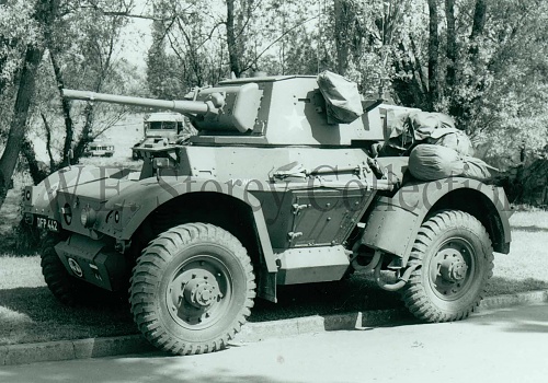 Click image for larger version

Name:	97-6 Daimler Armoured Car Mk II copy.jpg
Views:	1
Size:	557.1 KB
ID:	107816