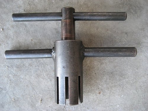 artillery sheel fuze tools 006.jpg