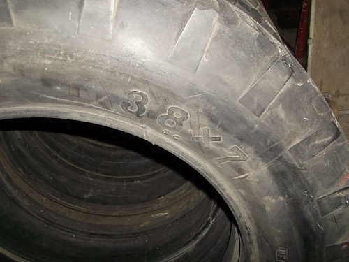 38 x 7 tyre.jpg