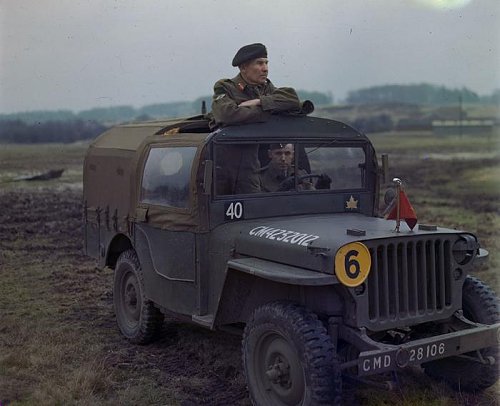 libary-and-archives-of-canada-general-in-jeep.jpg