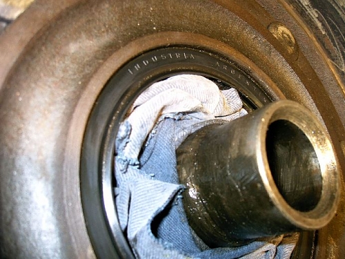 Wheel seal 1.JPG